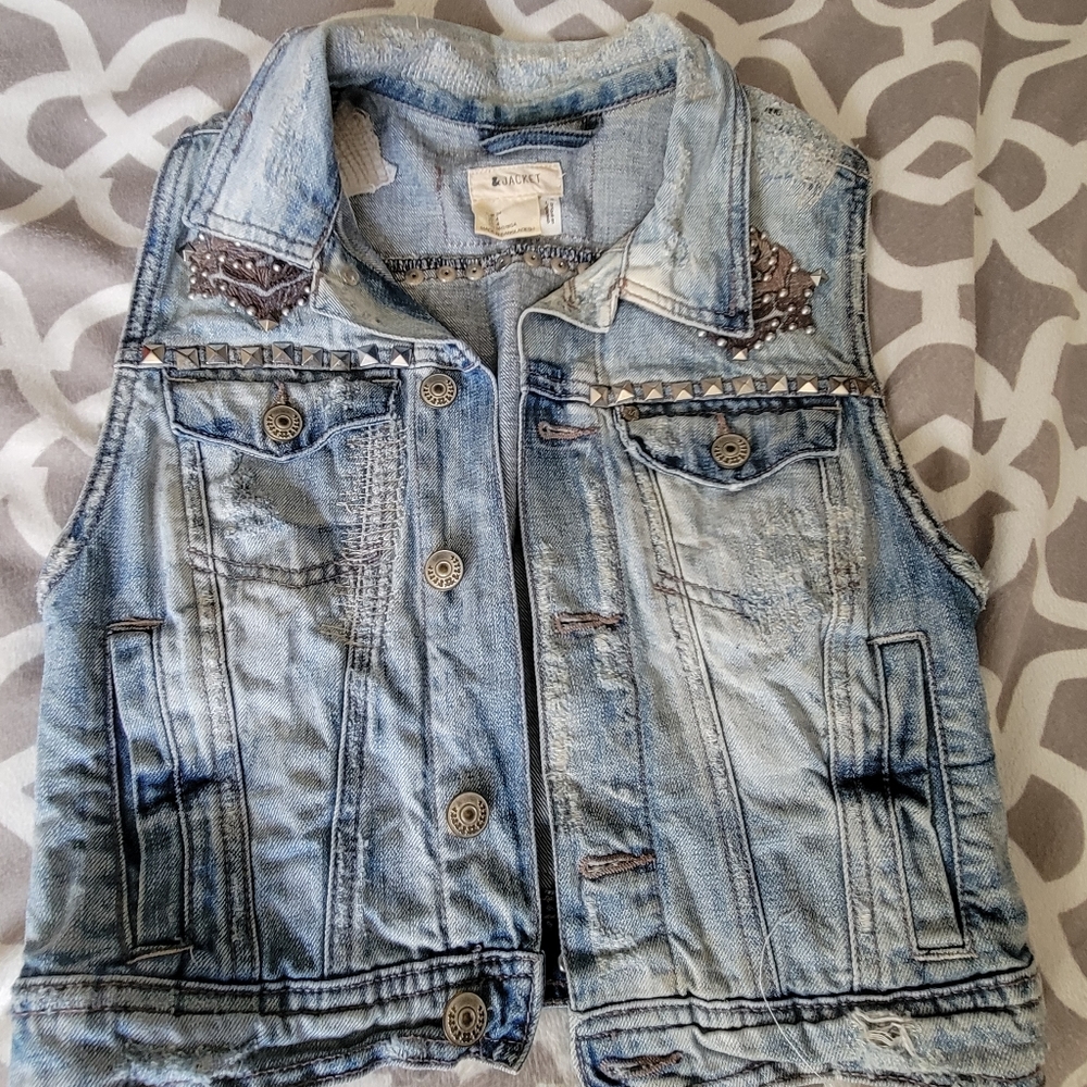 Jean jacket vest. Size 4.